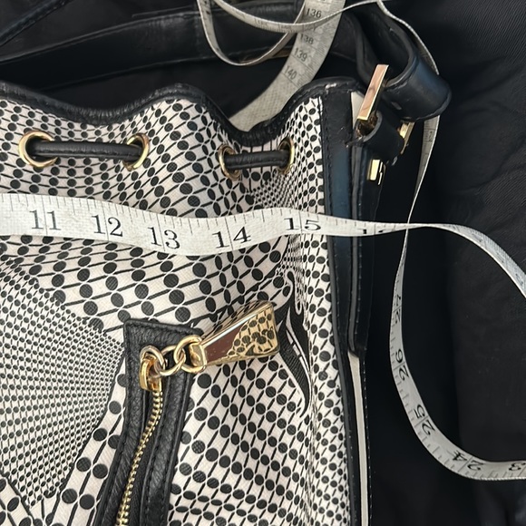 Springvale L.A.M.B. Bucket Bag EUC. - Picture 10 of 13